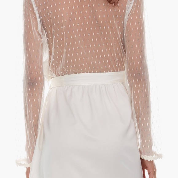 Flora Nikrooz Showstopper Robe - Picture 2 of 2